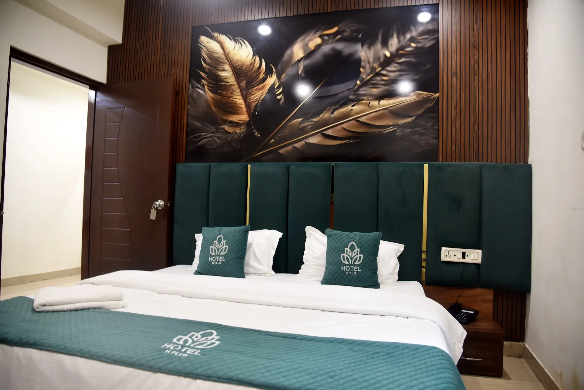 Deluxe Room main view